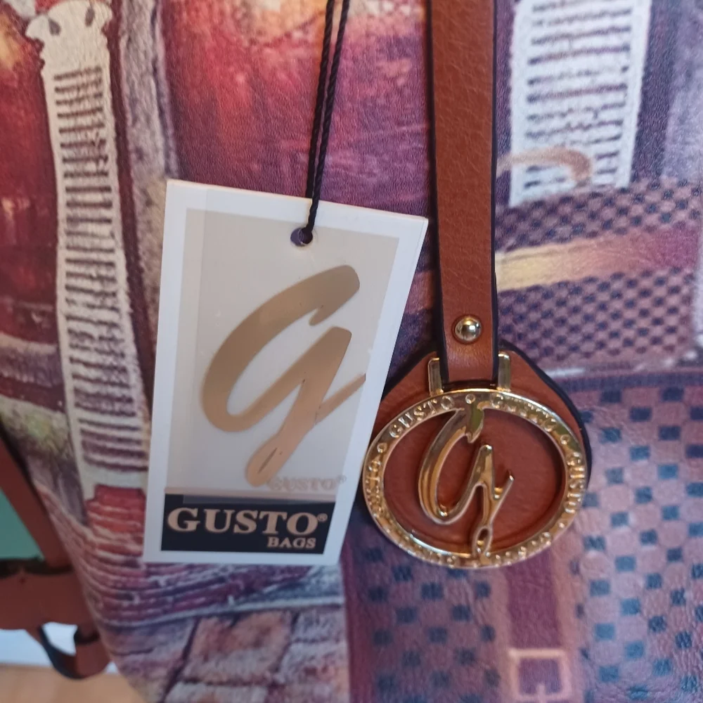 Gusto purse Vegs bag new with tags